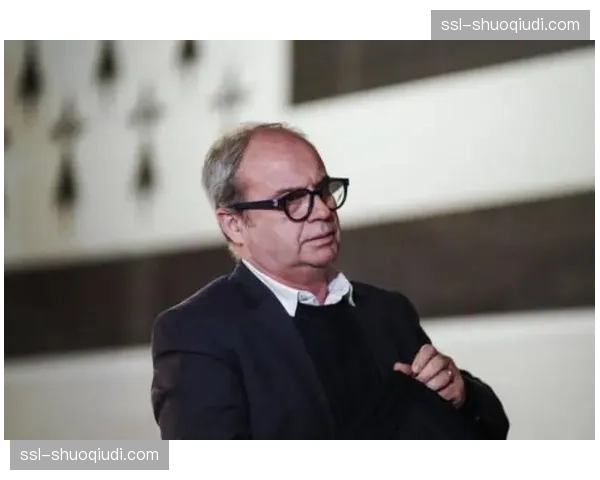 坎波斯确认巴黎圣日耳曼为其足球生涯终点站，体育顾问续约至2030年