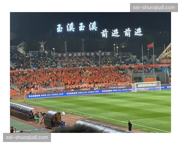 中超二年级魔咒考验:大连英博与云南玉昆前景受罚分格局看好 中超二年级魔咒考验:大连英博与云南玉昆前景受罚分格局看好